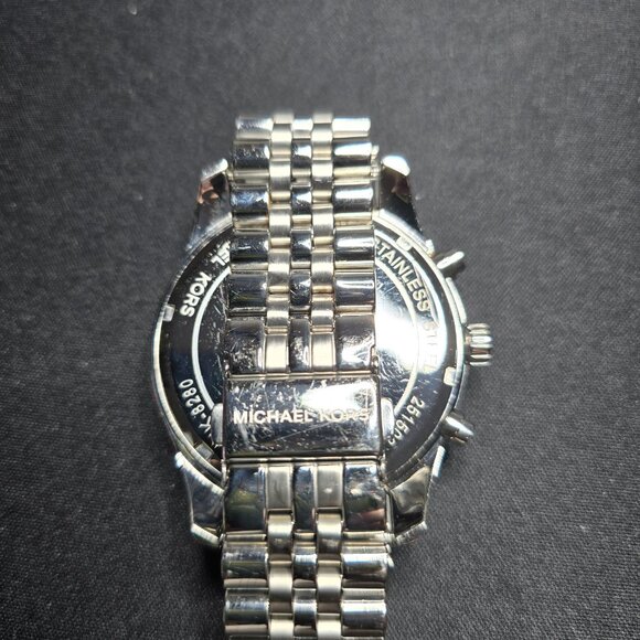 Michael Kors Chronograph Watch - Picture 2 of 5